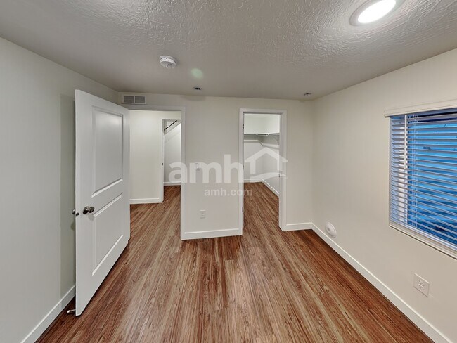Building Photo - 3503 N Annabell St