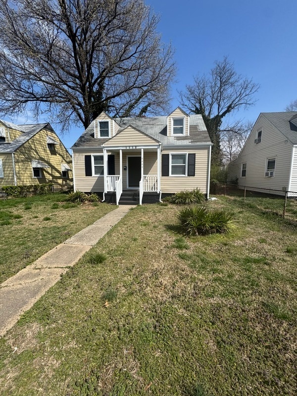 Building Photo - 1110 E 16th St