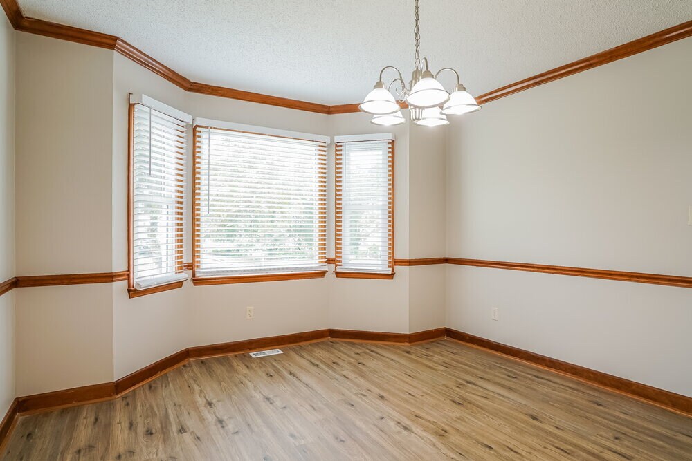 Building Photo - 1113 Buttercup Ln