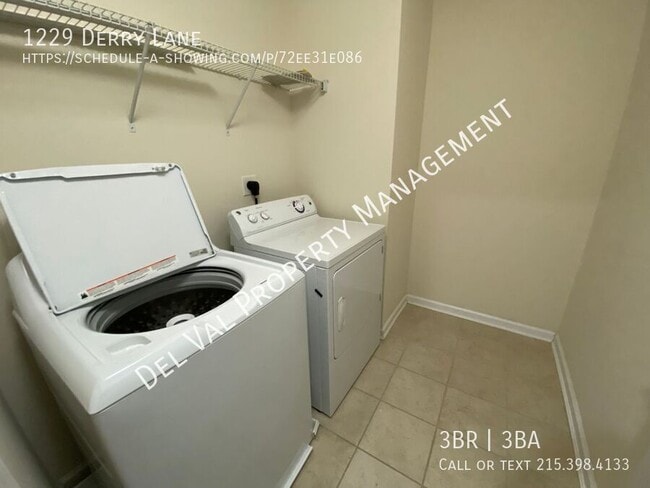 Building Photo - 1229 Derry Ln