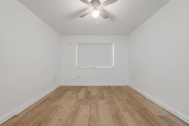 Building Photo - 7831 SW 56th St