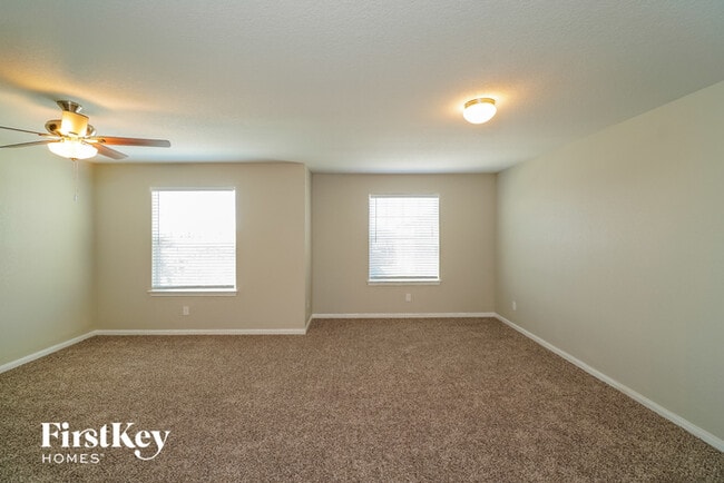 Building Photo - 3442 Glacier Lake