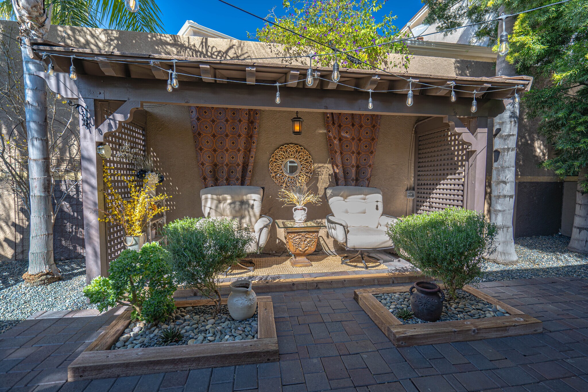 Building Photo - 27887 Skycrest Cir