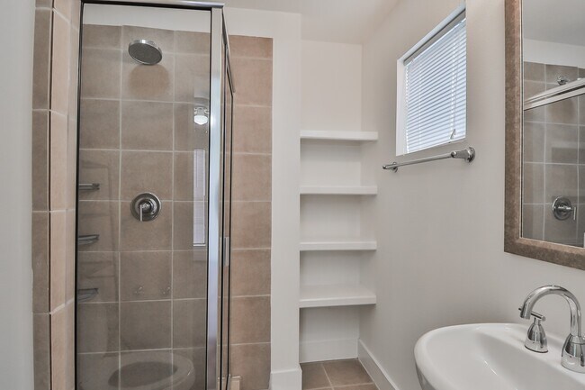 Building Photo - 4403 Austin St