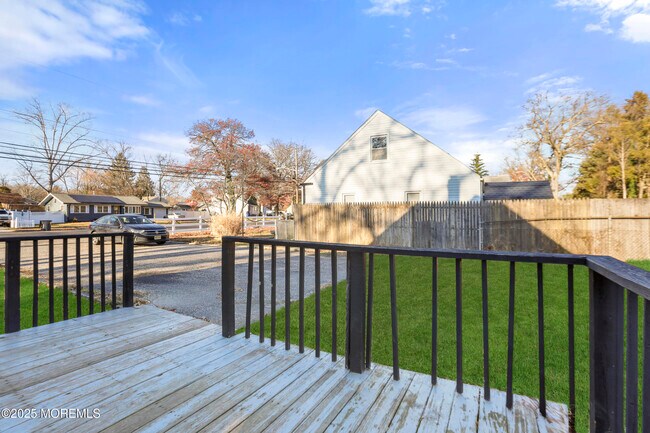 Building Photo - 22 Oak Ridge Pkwy