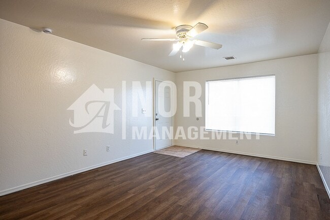 Building Photo - 10179 W Durango Cir