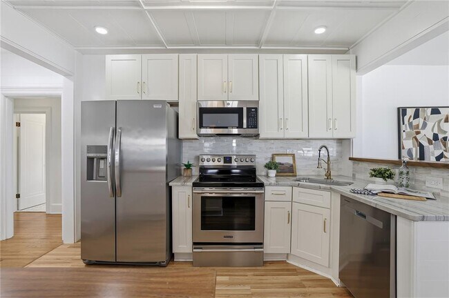 Building Photo - 918 45th St N