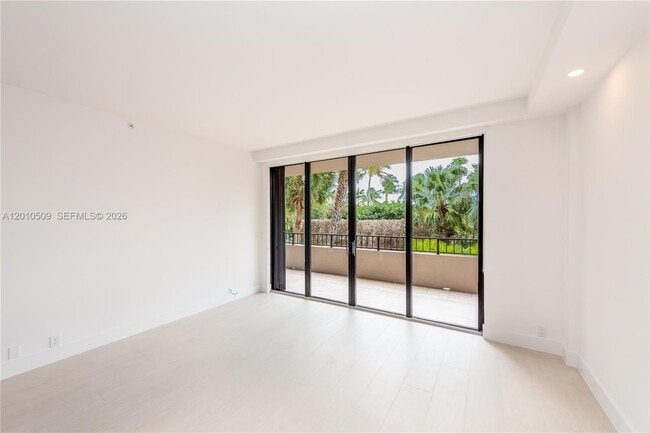 Building Photo - 151 Crandon Blvd
