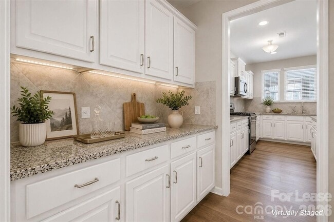 Building Photo - 2120 Katie Alice Cir