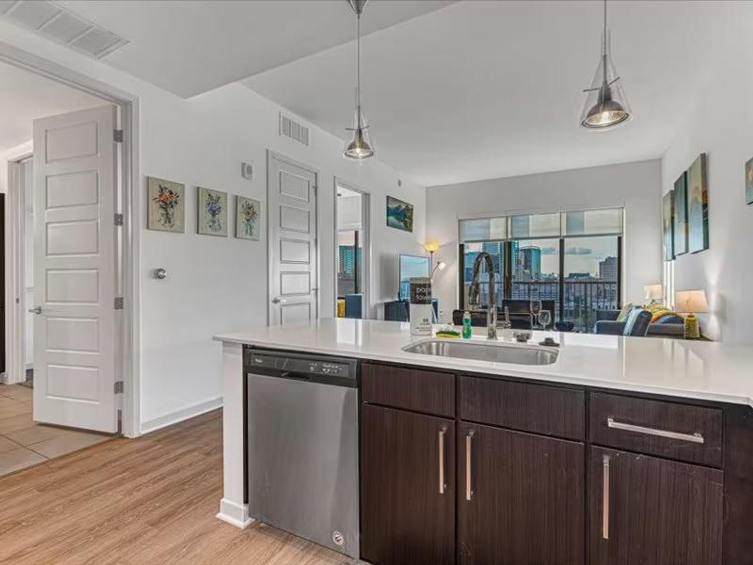 Building Photo - 2121 Holcombe Blvd