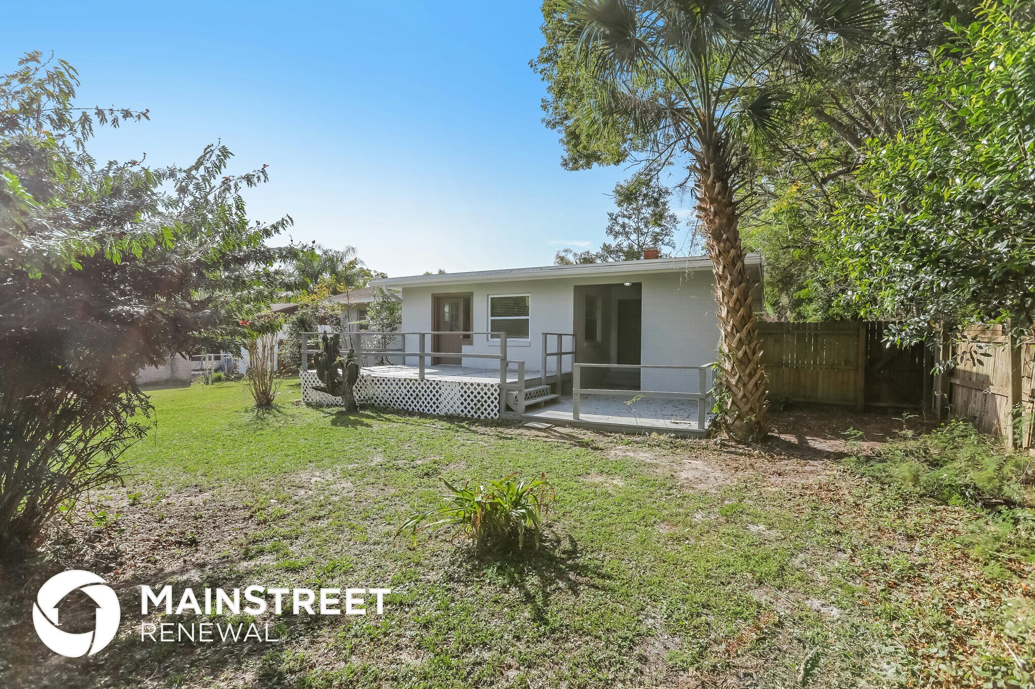 Building Photo - 723 E Grove Pl