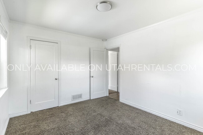 Building Photo - 1345 N 300 W