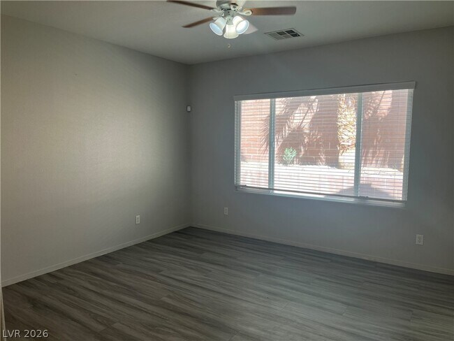 Building Photo - 10922 Moonbeam Glow Ln