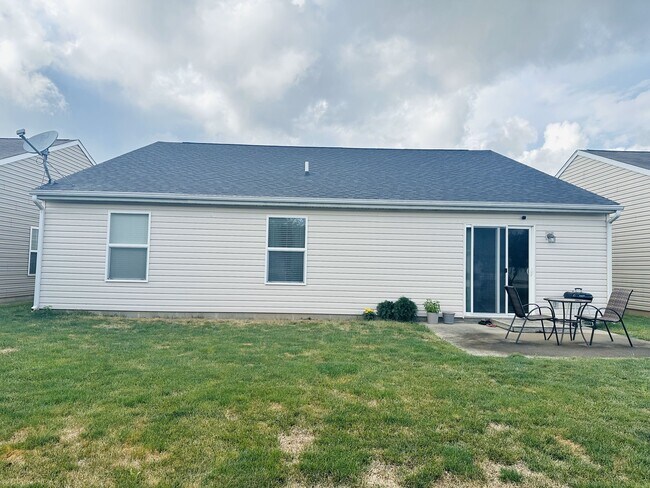 Building Photo - 3003 Remington Dr