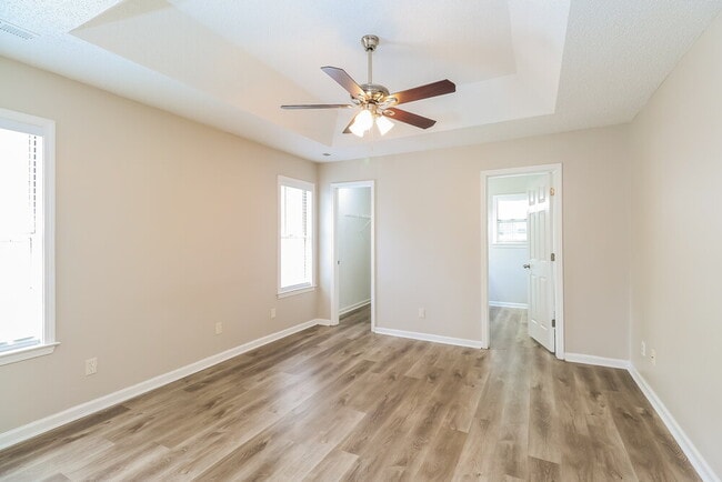 Building Photo - 4107 Regency Dr