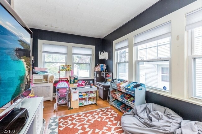 Building Photo - 75 Gordonhurst Ave