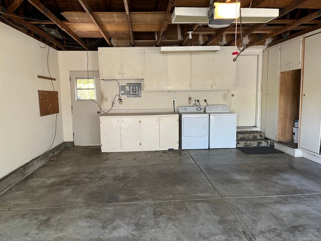 Building Photo - Single Level 2BR/2BA Home in Moraga COUNTR...