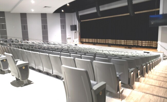 Building Photo - 2092 Wolverton E