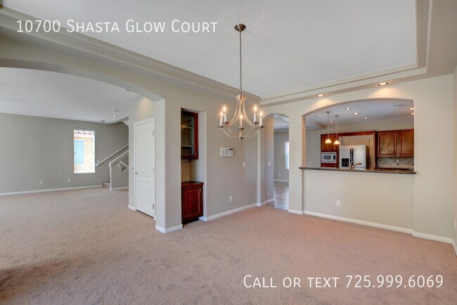 Building Photo - 10700 Shasta Glow Ct
