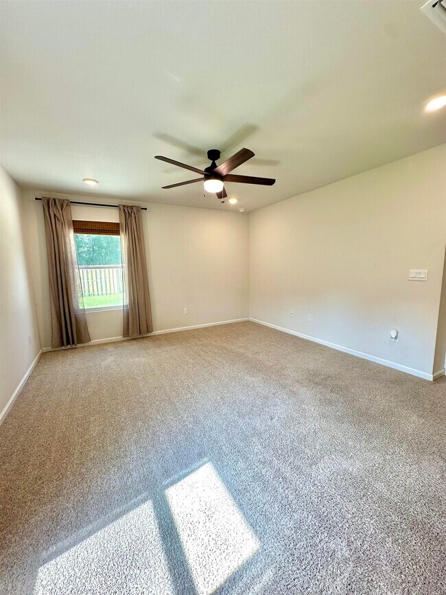 Building Photo - 26 Gray Fox Ct