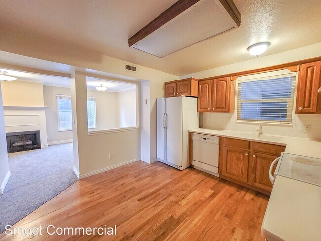 Building Photo - 2 br, 1 bath House - 166 West 200 North #1