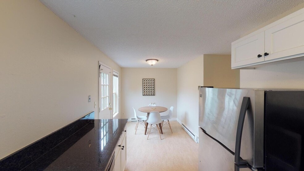 Building Photo - 3535 N Borthwick Ave