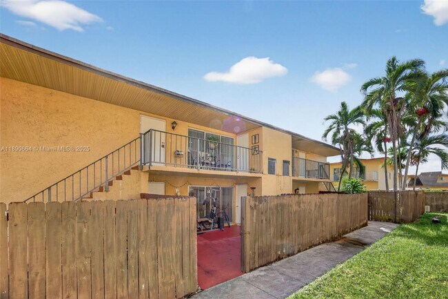 Building Photo - 15480 SW 82nd Ln