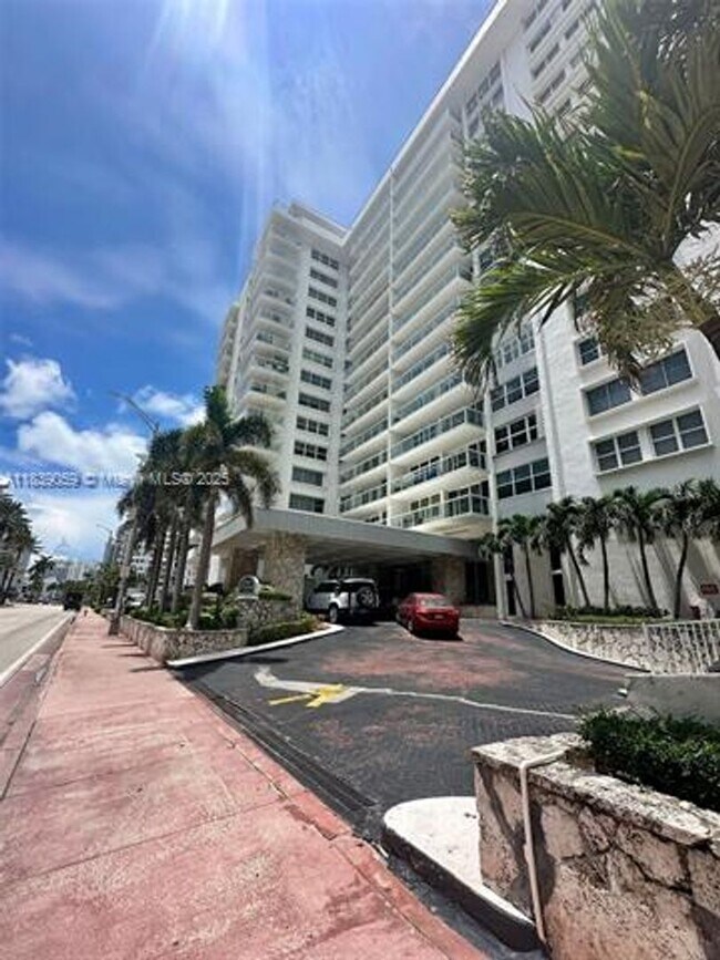 Building Photo - 5750 Collins Ave