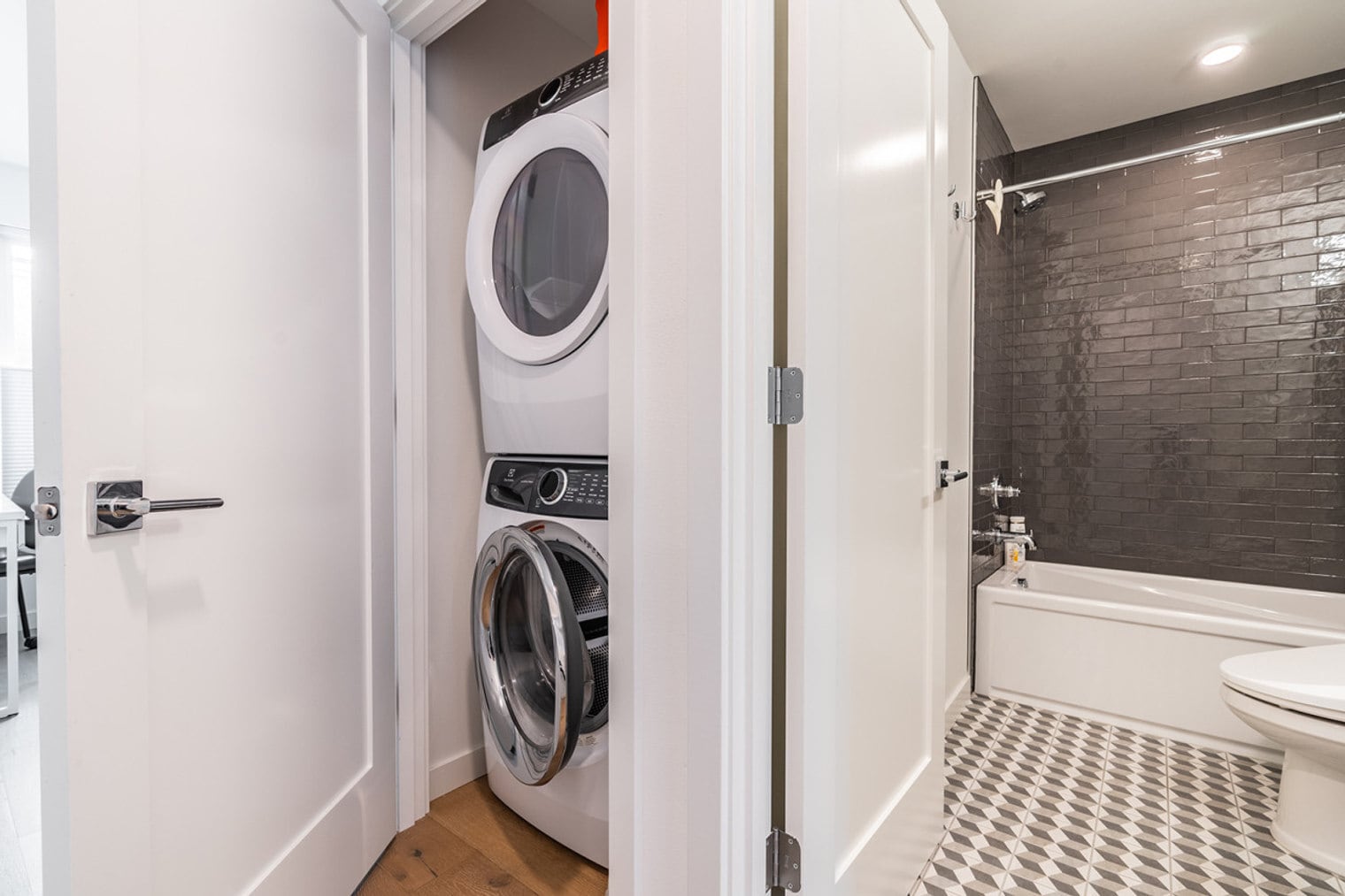 Building Photo - 5109C Phinney Ave N