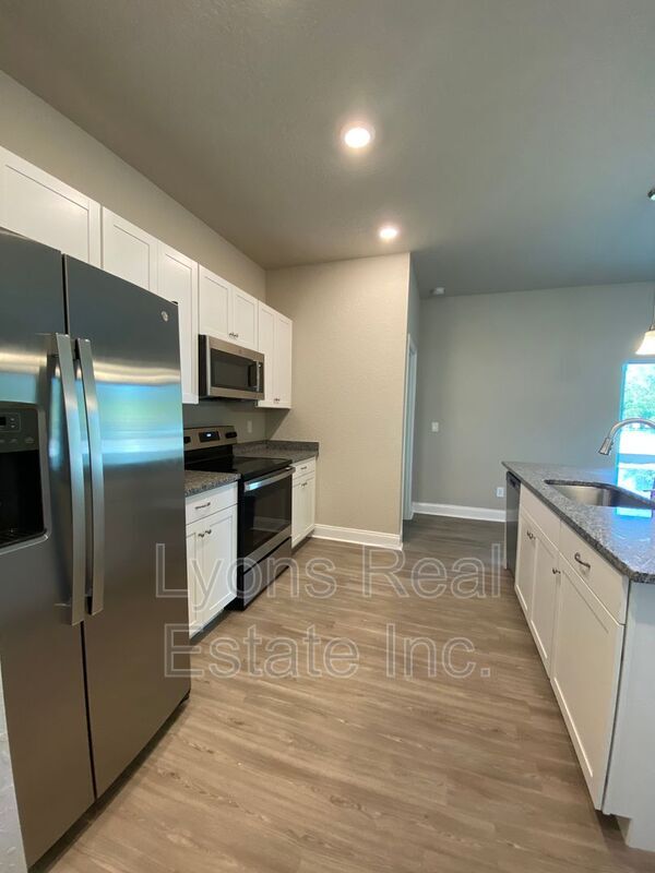 Building Photo - 17457 Billiar Ave