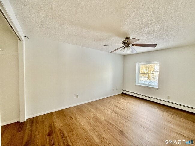 Building Photo - 79 Elmwood Hts