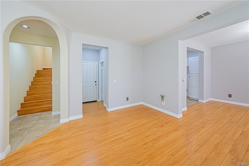 Building Photo - 138 S Hidden Path