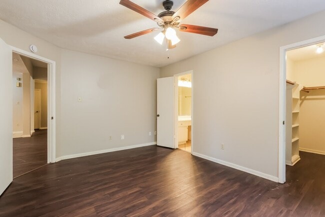 Building Photo - 28807 Binefield St