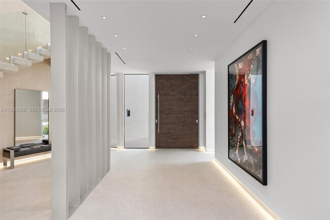 Building Photo - 503 Palm Dr