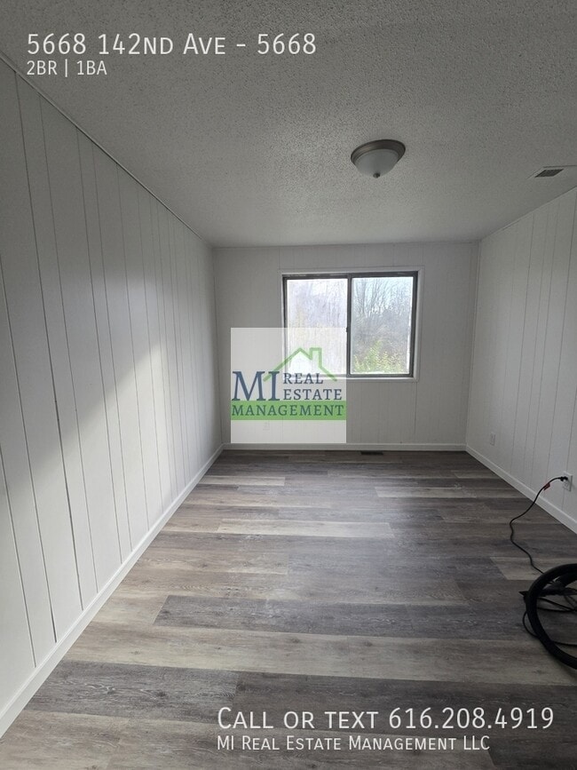 Building Photo - 5668 142nd Ave