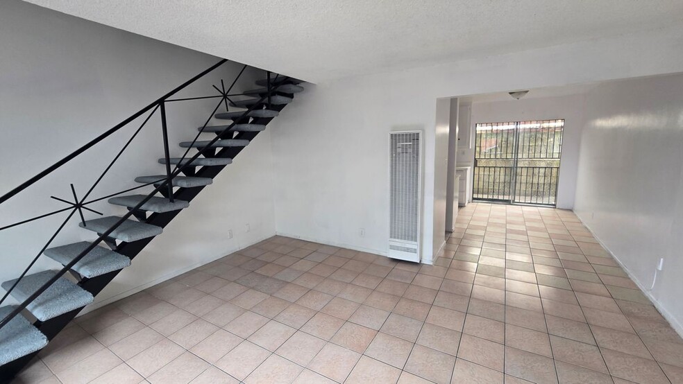 Building Photo - 5341 Cronus St