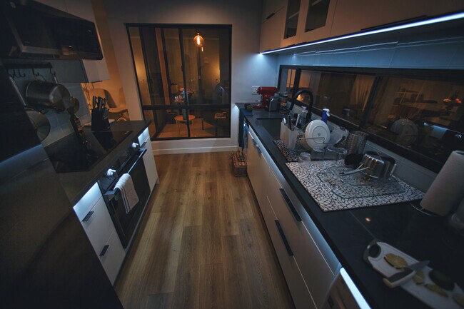 Building Photo - 8380 Waring Ave