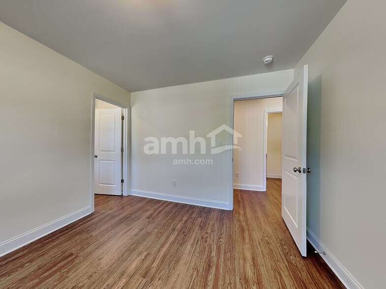 Building Photo - 17331 Alydar Commons Ln