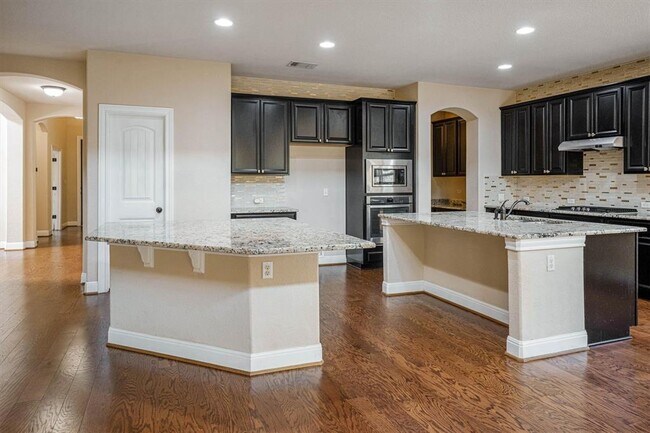 Building Photo - 5809 Viejo Dr