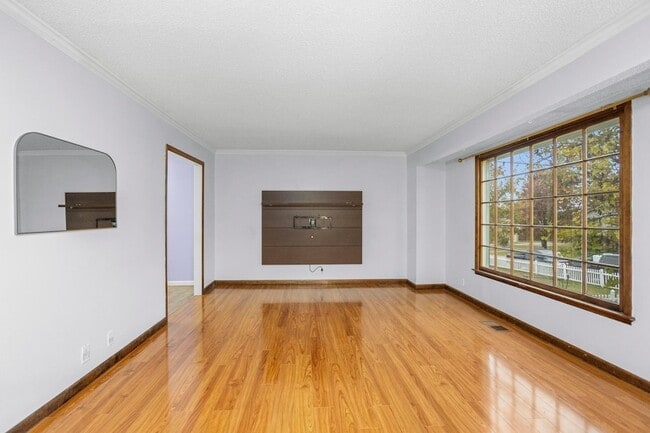 Building Photo - 2909 Cherry Hills Dr