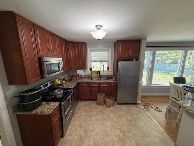 Building Photo - Charming 3BR/2BA Home in Henrico’s Tuckahoe District