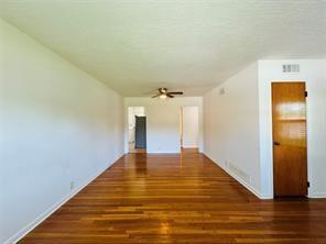 Building Photo - 1015 W Sycamore St