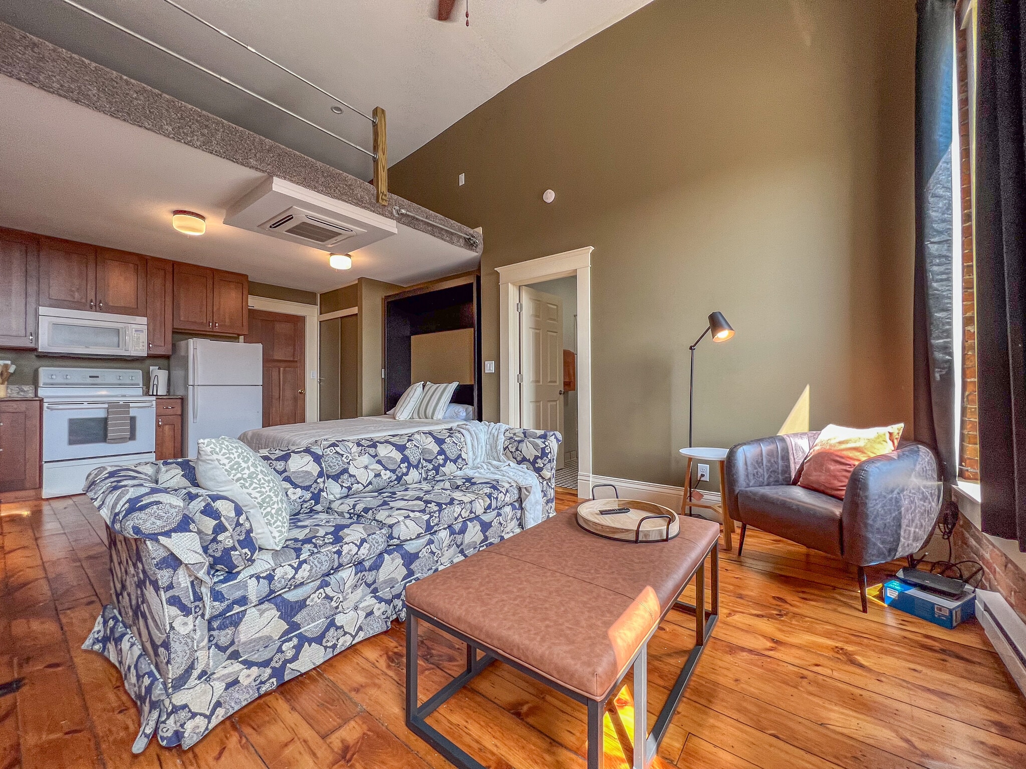 Building Photo - 1175 Iowa St