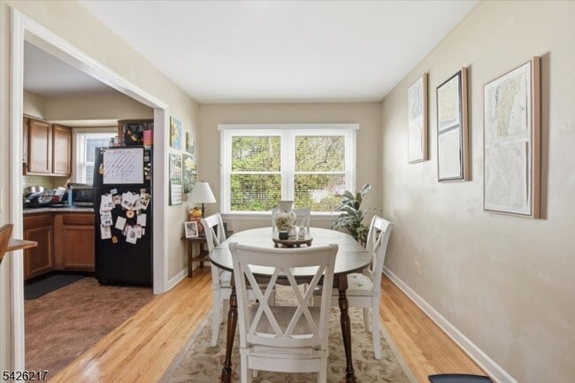 Building Photo - 23 Doremus St