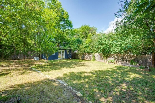 Building Photo - 5300 Halmark Dr