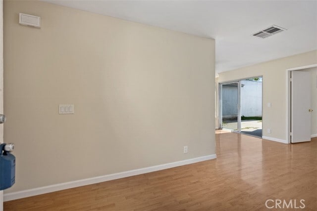 Building Photo - 5 Bright Hollow