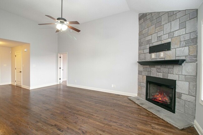 Building Photo - 2329 Spike Ct