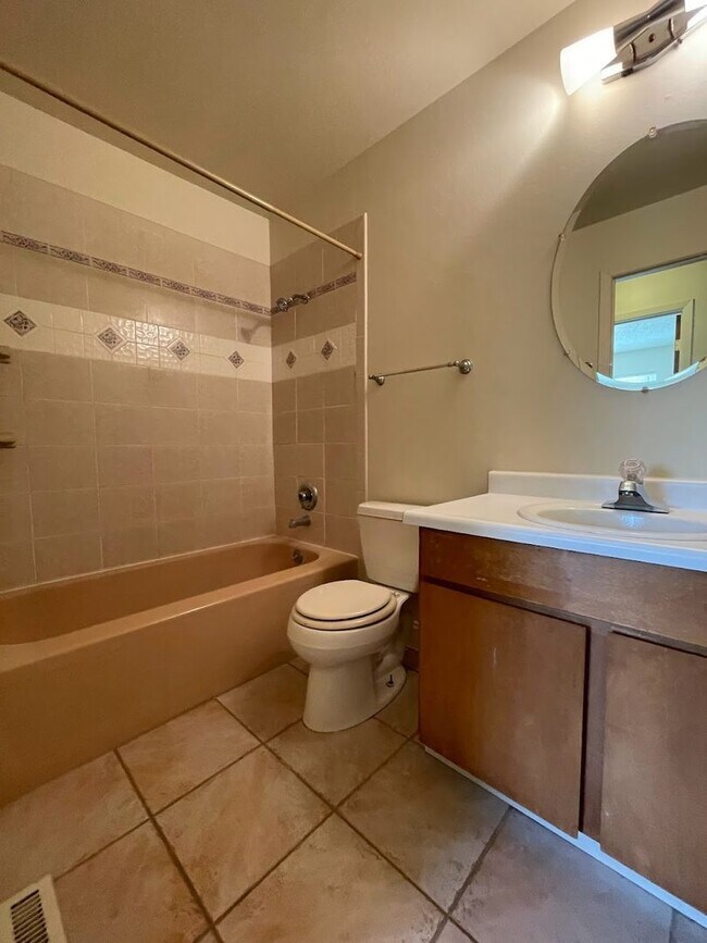 Building Photo - Great home for rent!