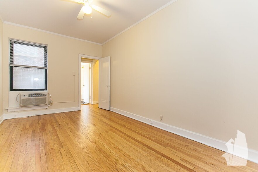 Building Photo - 536 W Arlington Pl