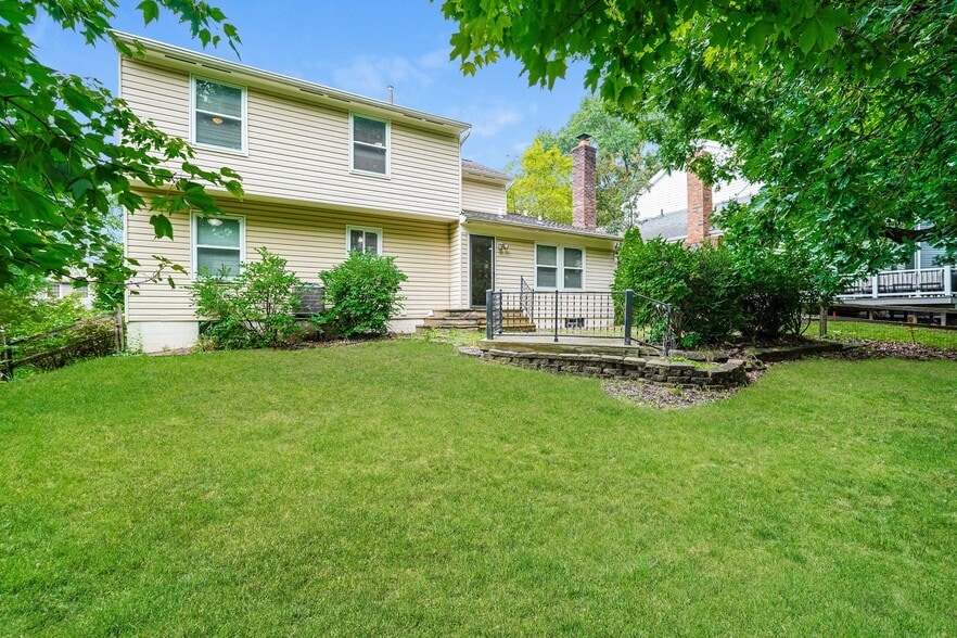 Building Photo - 3976 Maidstone Dr